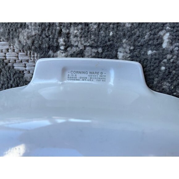 Vintage Corningware Baking Dish - Picture 8 of 9